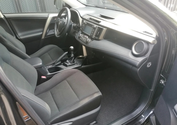 Toyota RAV4 cena 61800 przebieg: 241000, rok produkcji 2014 z Brodnica małe 326